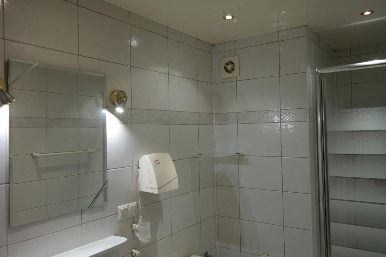 Villamirage Tarnowskie Góry Buitenkant foto